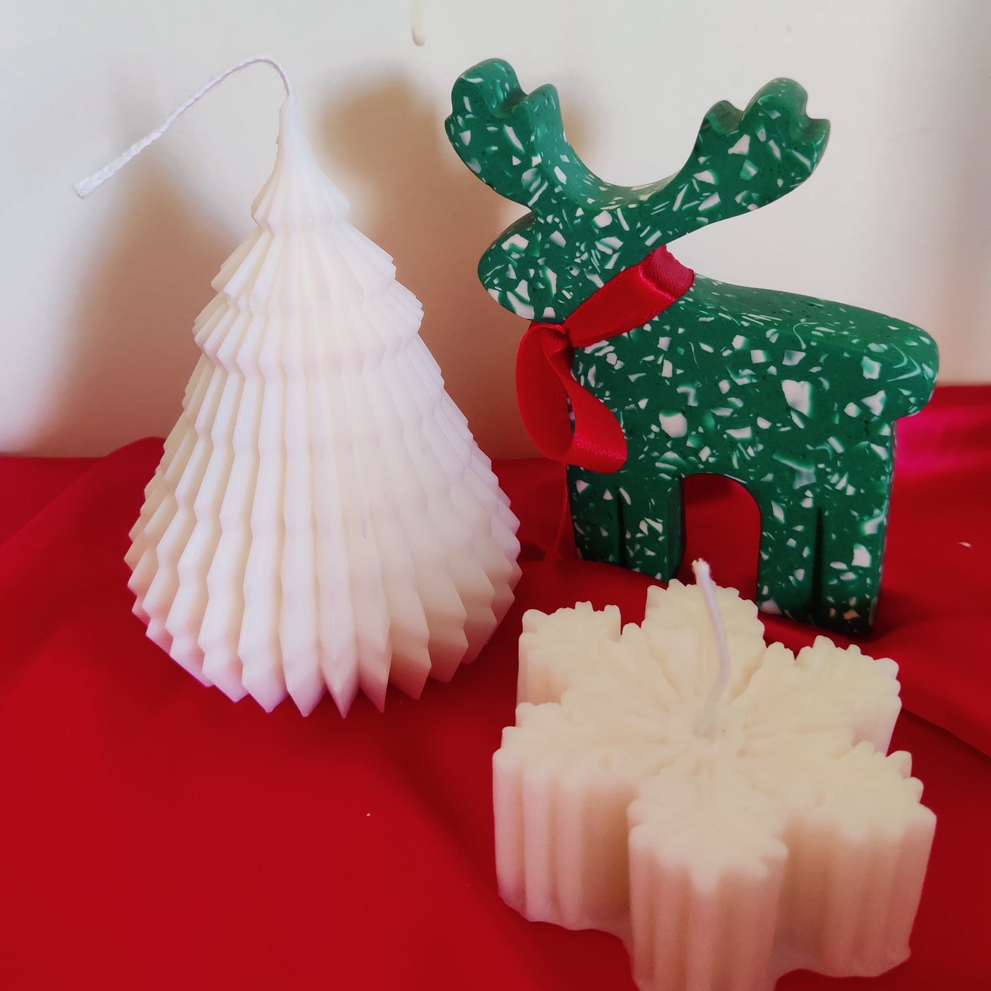 Ribbed Christmas Tree Candle