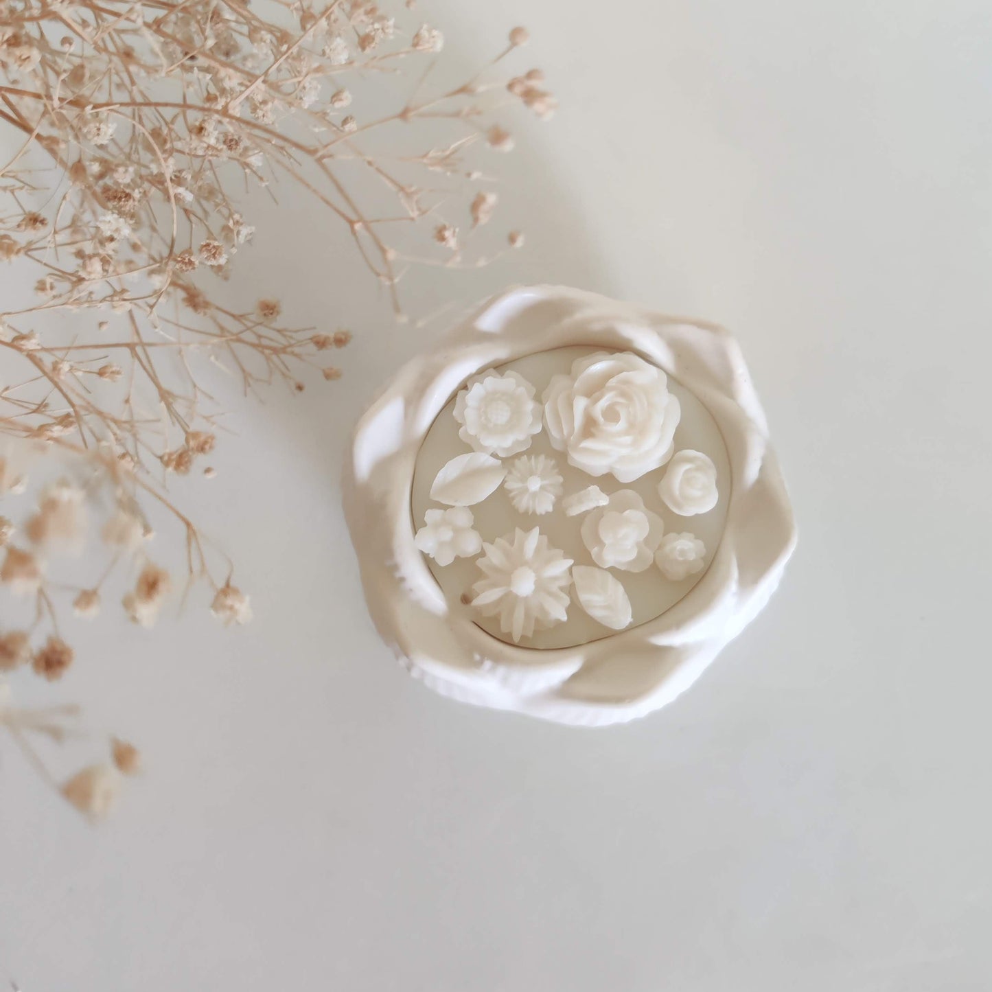 Lotus Jar Candle (With Small Flowers)