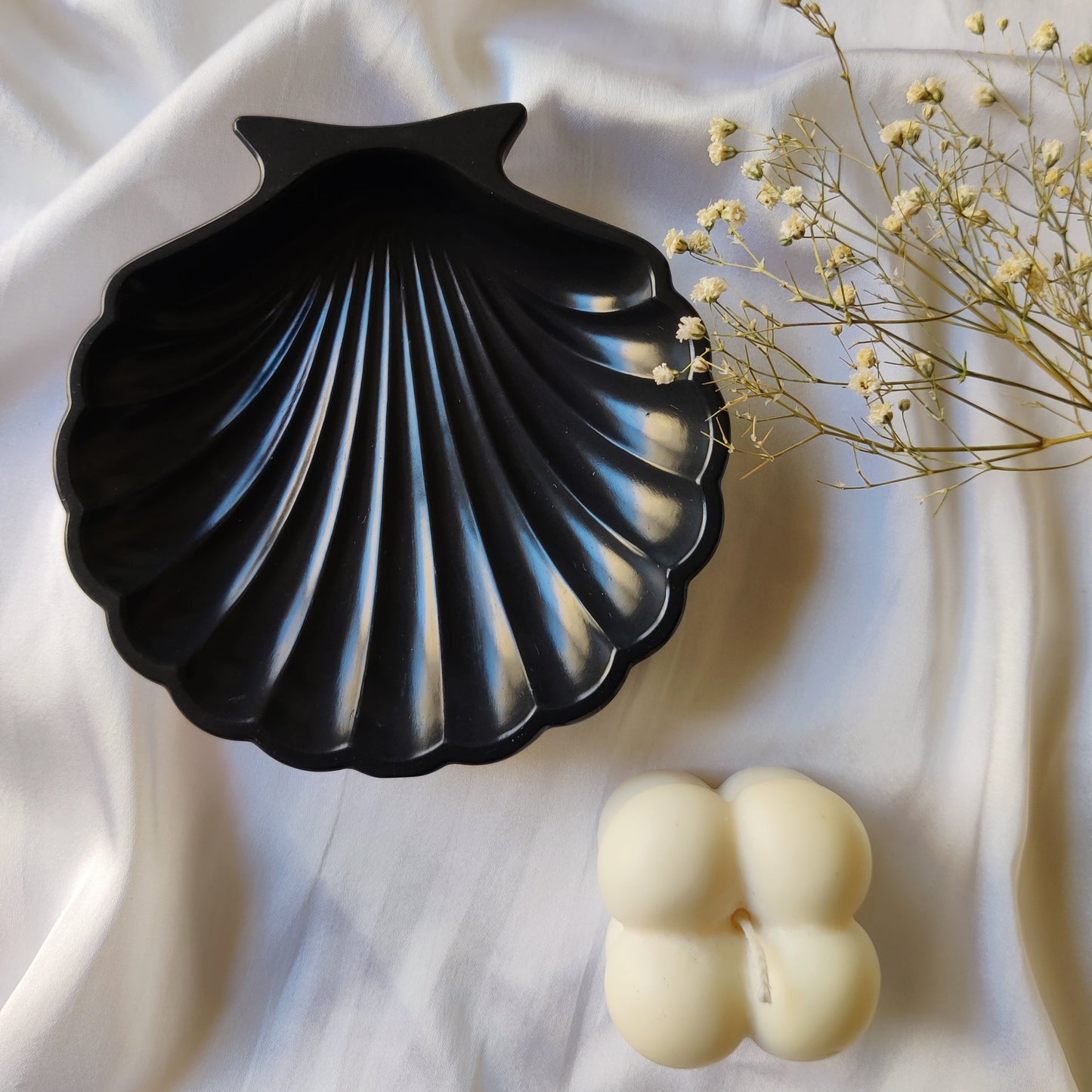 Black Shell Dish