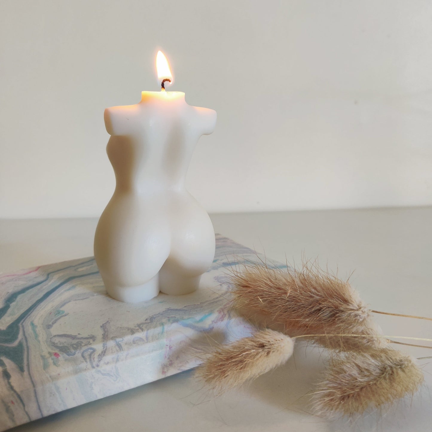 Curve Candle