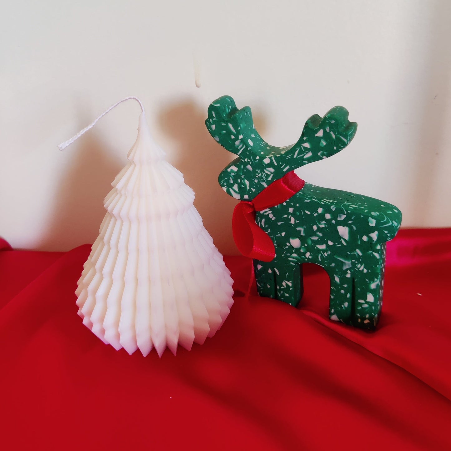 Ribbed Christmas Tree Candle