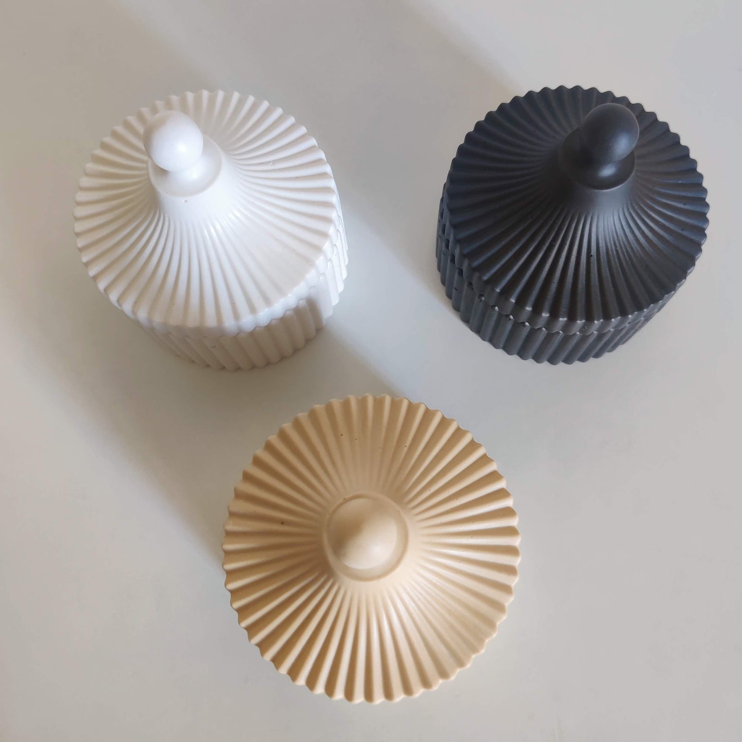 Black Ribbed Jar